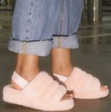 Ugg Fluff Yeah slippers in Seashell Pink